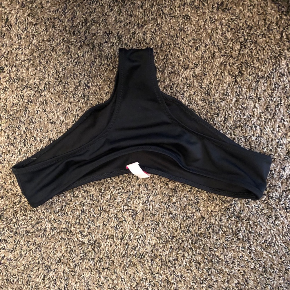 Victoria secret black scrunch butt bottoms